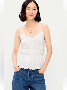 NWT Lace Trim V-Neck Tank Top White SZ L